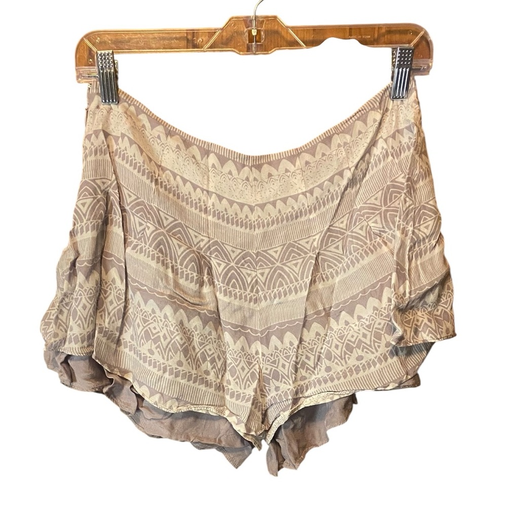 Free People Ruffle Shorts Tan Cream Boho Flowy Lounge Shorts Size 6